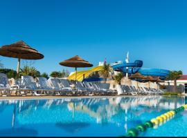 mobil homme 3 chambres 2 salle d eau aux Charmettes, hotel v destinaci Les Mathes