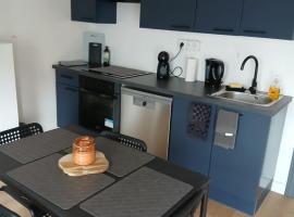 Maison Jardin aéroport Charleroi, casa o chalet en Charleroi