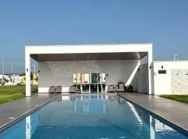 Tu refugio a pasos del centro comercial