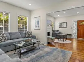 Vibrant Oasis W Heated Pool 3 Units N Downtown