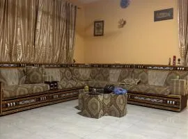 3 Bedrooms house with Air Condition