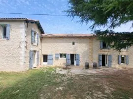 Villa de charme rénovée Périgord pourpre