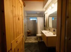 Adams Rest cabin