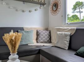 Mobil-home confort - Camping 4 étoiles - Clim et plage, hotel v destinaci Lit-et-Mixe