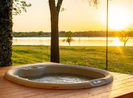 Charming 2BR Lakeside Guest House