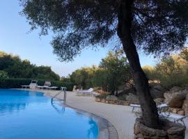 THE EMERALD ESCAPE - COSTA SMERALDA NEST in Liscia di Vacca Porto Cervo, hotel in Liscia di Vacca