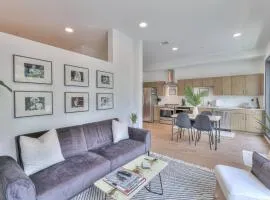 Amazing Downtown Condo W Pool And Free Parking