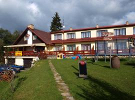Penzion u Kukačků – hotel przy plaży w mieście Nová Pec
