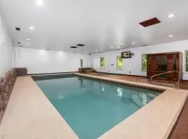 The Manor-Indoor Pool-Speak Easy-Game Room-Sauna