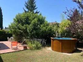 Maison provençale avec jardin et piscine à Lambesc