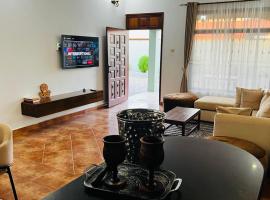 Villa Modern Two Bedroom Vacation home in Mbezi Beach, hotel in Dar es Salaam