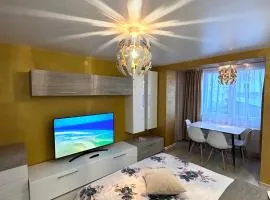 Gold Vibe Apartment