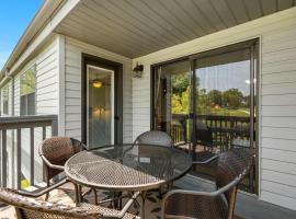 The Tee Shot - Condo for 4, hotel in Branson