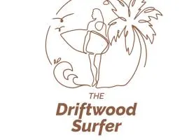 The Driftwood Surfer Beachfront Hostel / Restaurant / Bar, El Paredon