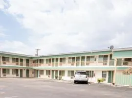Budget Inn Snyder