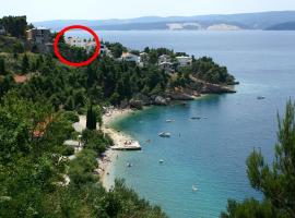 Apartments by the sea Balica Rat, Omis - 4868, khách sạn ở Celina