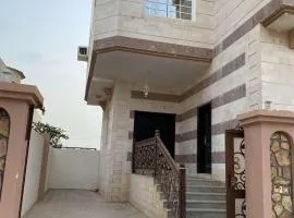 فيلا للايجار اليومي صلالة