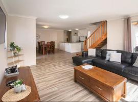 Marina Family Beachscape, Hotel in Geographe