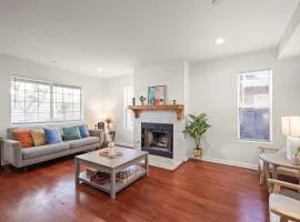 Dazzling 4BR Near Amazon Studios Venice Beach