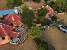 Dholavira Homestay, hotel sa Gadhada