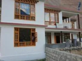 Pullkit Homestay by StayApart