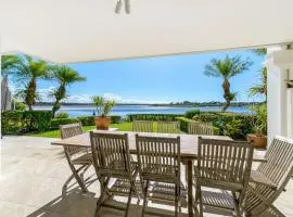 Noosa Quays Waterfront Accomodation