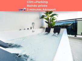 Takeoff, hotel con bañera de hidromasaje en Sainte-Marie