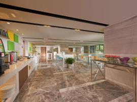 Holiday Inn Express Hangzhou Huanglong, ξενοδοχείο στη Χανγκζού