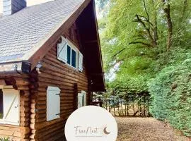 Le Chalet Rustique - 3 chambres by FineNest
