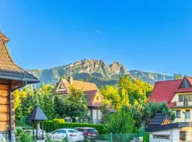 Giewont View Apartamenty z widokiem Seven & Sauna - Grunwaldzka Krupówki Centrum by RentiloPL