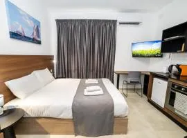New Luxury 1 Double Bed Studio Balcony - BV2