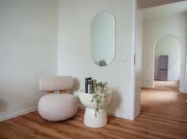 Charmantes Apartment in perfekter Lage mit Frühstück & kostenlosem Parken