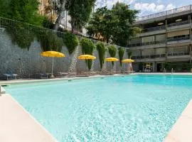 GuestHost - Modern Escape with Pool & Sunny Terrace