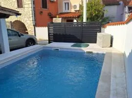 Blue Pool House Rakalj