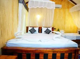 Akash Treehouse