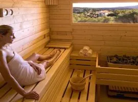 Terraced house in Domaine de Saint-Endréol with golf, SPA and communal pool