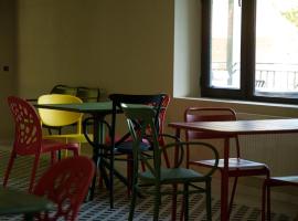 Neba-Neba Utsera, hotel v destinaci Utsera
