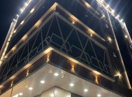 Swastik Hotel And Restaurant، فندق في Jāmb