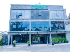 Shaste City Hotel