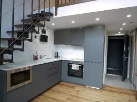 KgB - 32, Stylish City Apartment - 10 mins walk to Old Town