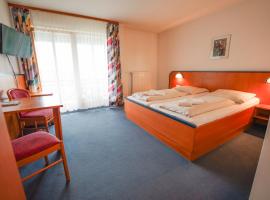 Hotel Sonnenhof - Tante ALMA`s Sommerfrische, hotel v destinaci Sonnen