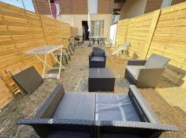 Maison calme proche plage et commerces - FR-1-831-13