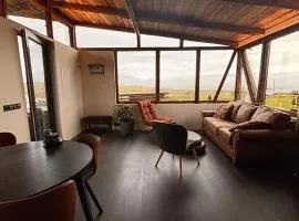 Luxury Countryside Escape - Private Hot Tub & Icelandic Horses