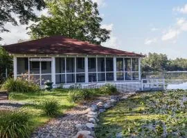 Heart's Desire, a Cottage With Stunning Lake Views