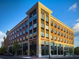 Hampton Inn & Suites Portsmouth Downtown