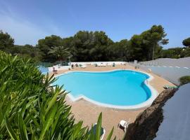 HULME B19 by SOM Menorca、ソン・パルクのゴルフ場併設ホテル