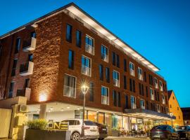 ONE Hotel, hotel com estacionamento em Alba Iulia