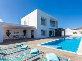 Adult Only Casa Chana - Contemporary villa with Private Pool and Sea Views