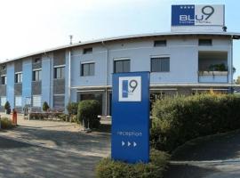 Blu9 Hotel, hotel a Novedrate