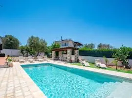Villa Rita Ostuni with pool by Rentbeat